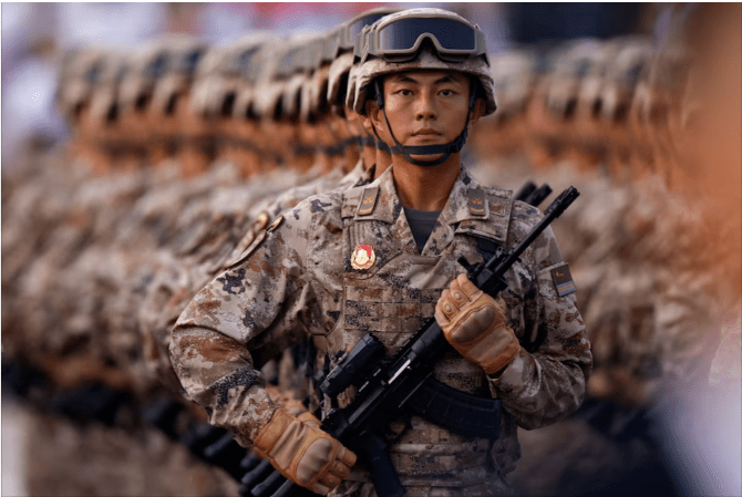 وسط توترات تايوان.. اليابان تتهم الصين بزيادة إنفاقها الدفاعي وتؤكد عزمها تعزيز الردع في آسيا
