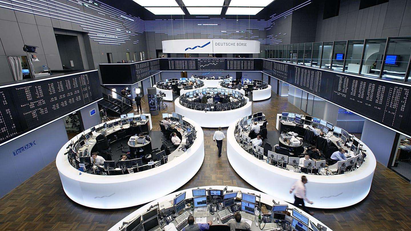 أسهم أوروبا ترتفع مع تراجع النفط وسط آمال بالتوصل لاتفاق بين أمريكا وإيران