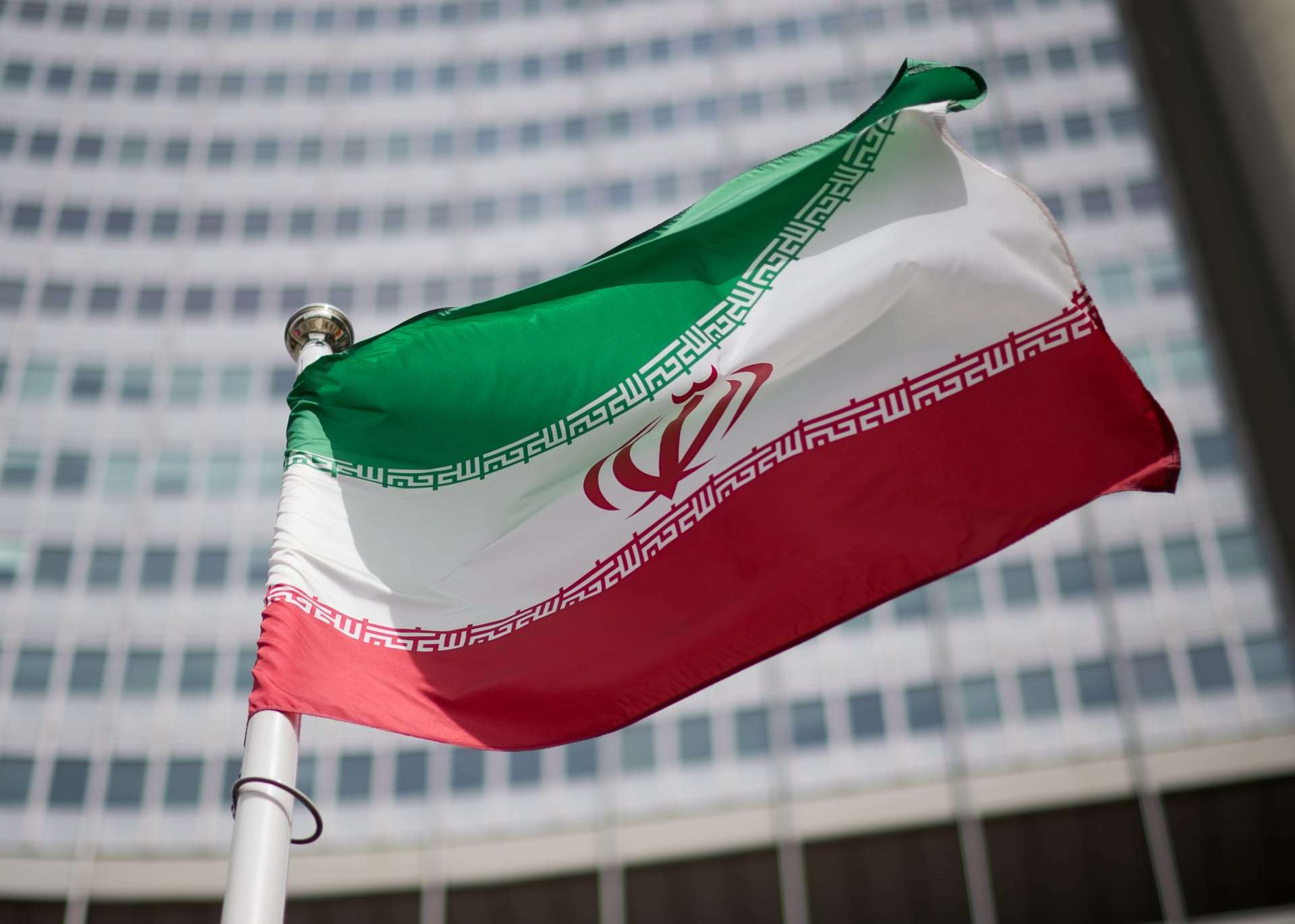 إيران: مفاوضات التنفيذ تبدأ فورًا وبيع النفط اعتبارًا من اليوم