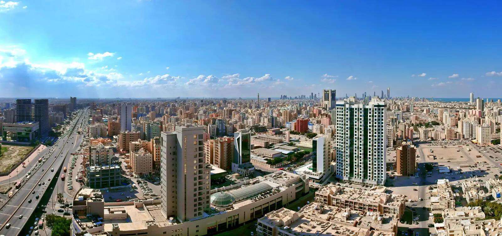ارتفاع تداولات العقارات في الكويت إلى 106.21 مليون دينار خلال أسبوع واحد وسط نشاط ملحوظ بالسكني والاستثماري
