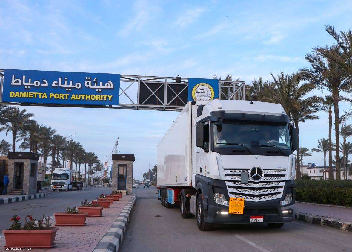 استمرار خدمة الترانزيت غير المباشر إلى دول الخليج عبر خط "الرورو" بميناء دمياط