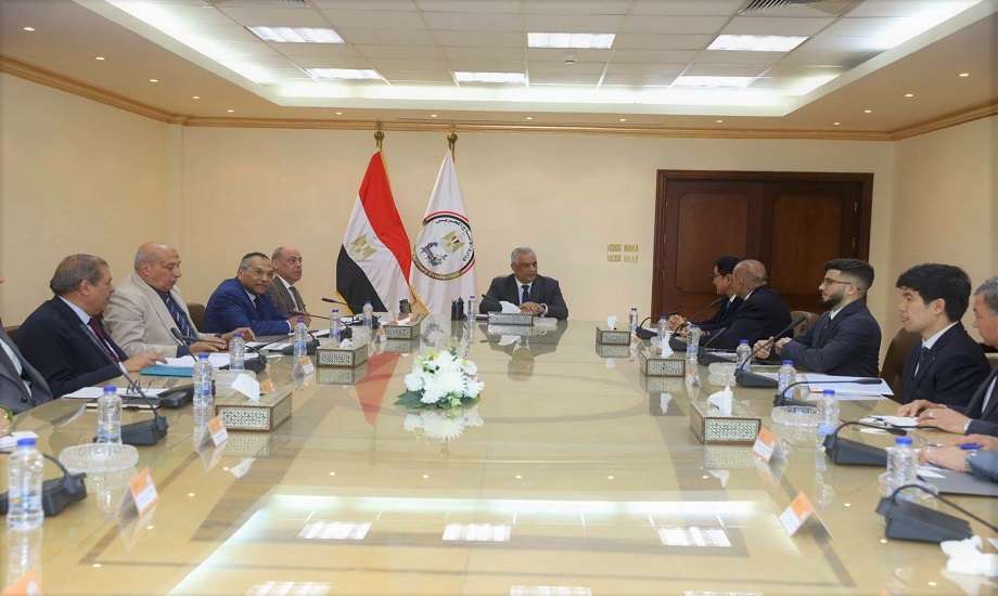الإنتاج الحربي تبحث مع بونجسان الكورية توطين التكنولوجيات الدفاعية الحديثة
