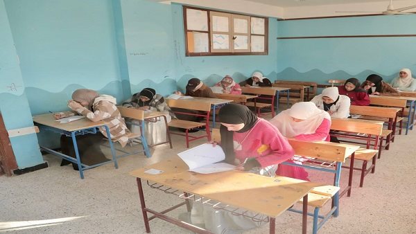 التعليم تضبط مصور امتحان اللغة العربية للثانوية العامة عبر الباركود وتتوعد المخالفين