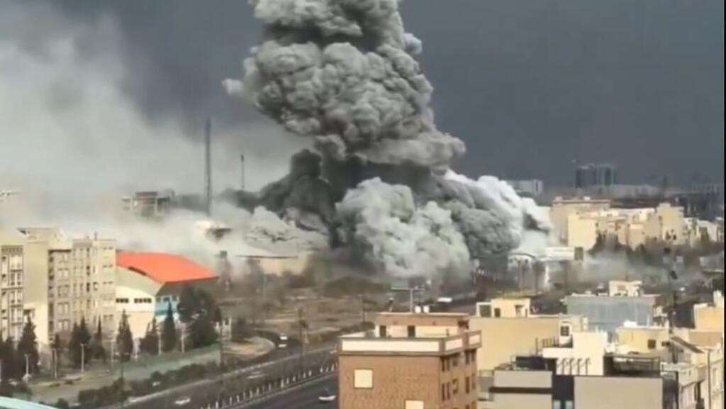 التلفزيون الإيراني: سماع دوي انفجار مجددا في غرب وجنوب طهران