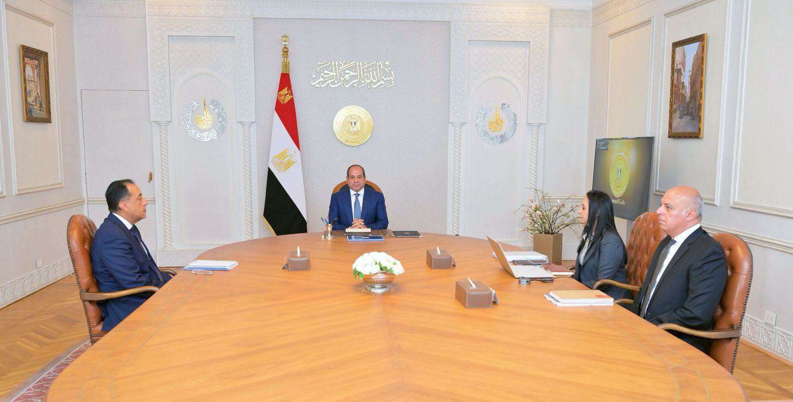 الرئيس السيسي يؤكد على ضرورة وجود برنامج مُوحد للحماية الاجتماعية
