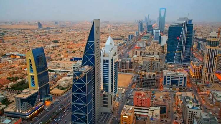 السعودية تبدأ استقبال طلبات تملك الأجانب للعقارات عبر منصة إلكترونية موحدة