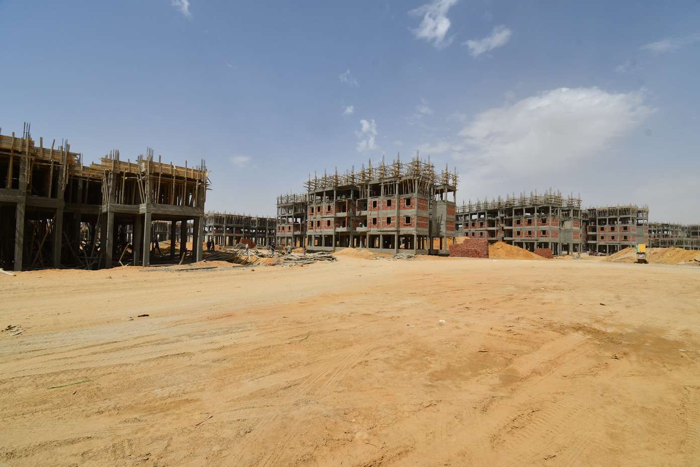 السوق العقاري اليوم.. سعر المتر السكني والتجاري والإداري في سوهاج وأسيوط