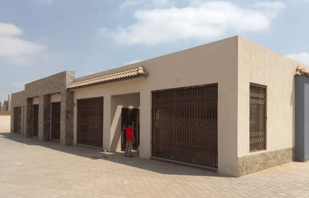 بتأمين 20 ألف جنيه.. الإسكان الاجتماعي يعلن طرح محلات تجارية للبيع بالمزاد العلني في كفر الشيخ