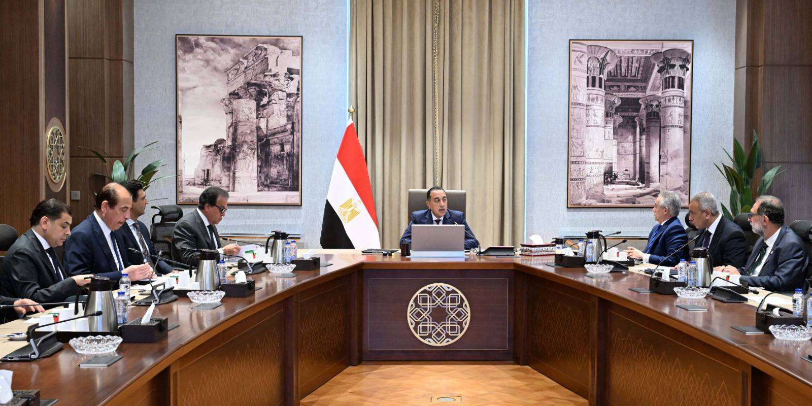 "تفتيشات دورية وسحب التراخيص".. توجيهات عاجلة من رئيس الوزراء بشأن مصانع الأغذية في مصر