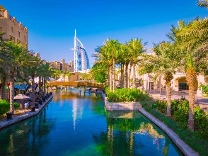 تقرير بريطاني يكشف سر تفوق دبي في السياحة الفاخرة منخفضة التكلفة