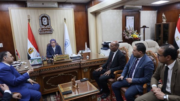 جامعة الأقصر ونقابة المحامين تتباحثان لتأهيل الكوادر القانونية رقميًا