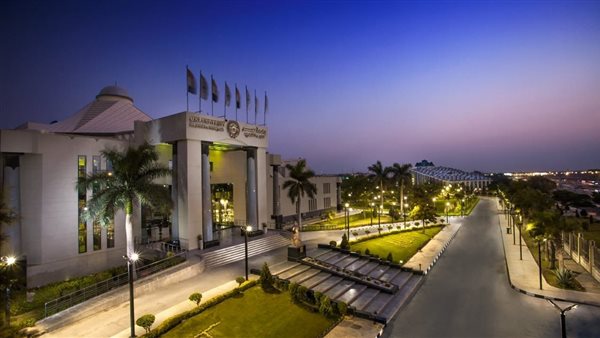 جامعة مصر للعلوم والتكنولوجيا تعلن حاجتها إلى أعضاء هيئة التدريس.. وظيفة جامعة