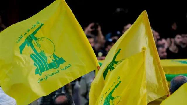 حزب الله يرحب بمذكرة التفاهم بين إيران وأمريكا ويدعو للتريث في العودة إلى القرى
