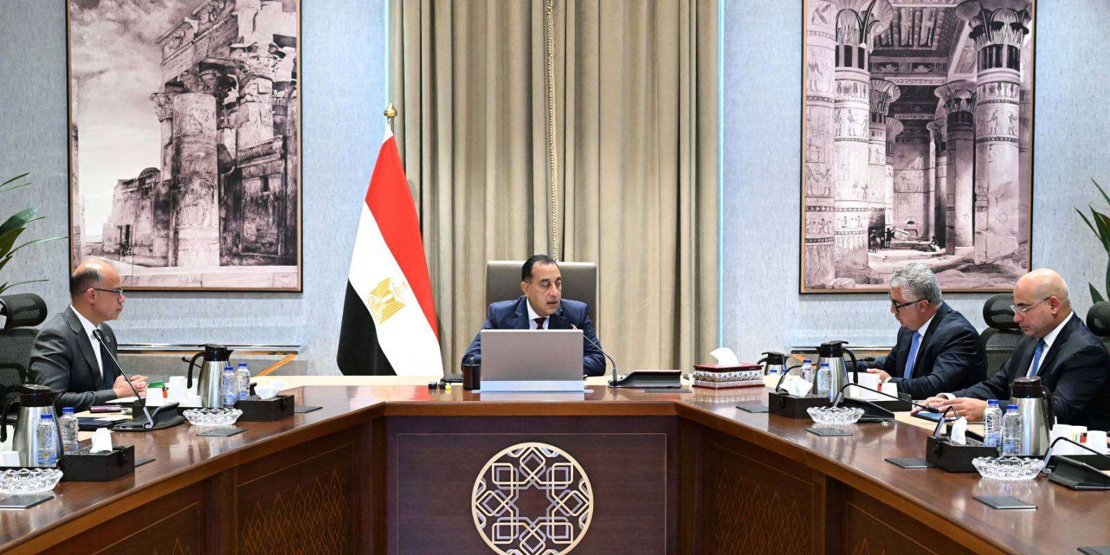 رئيس الوزراء يبحث مقترح إنشاء مركز توزيع لوجيستي عالمي بـ اقتصادية قناة السويس