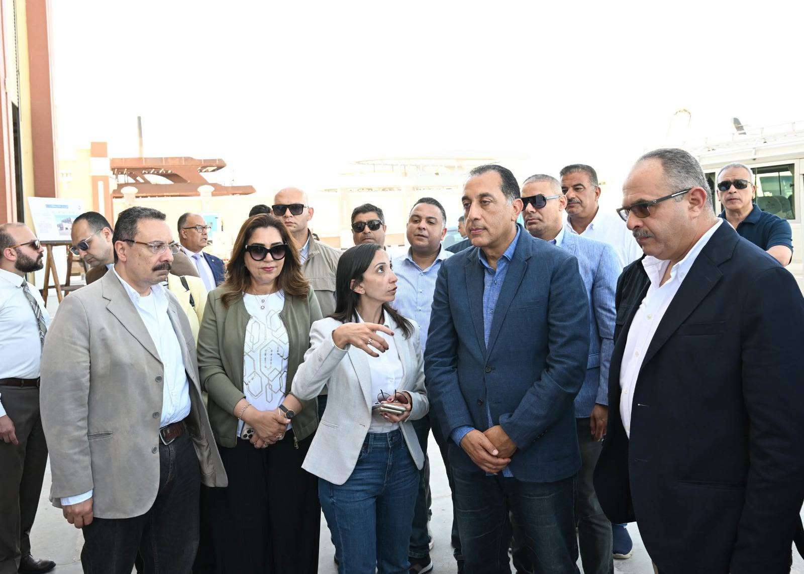رئيس الوزراء يتفقد أعمال تطوير ميناء رشيد بتكلفة استثمارية تصل إلى 600 مليون جنيه