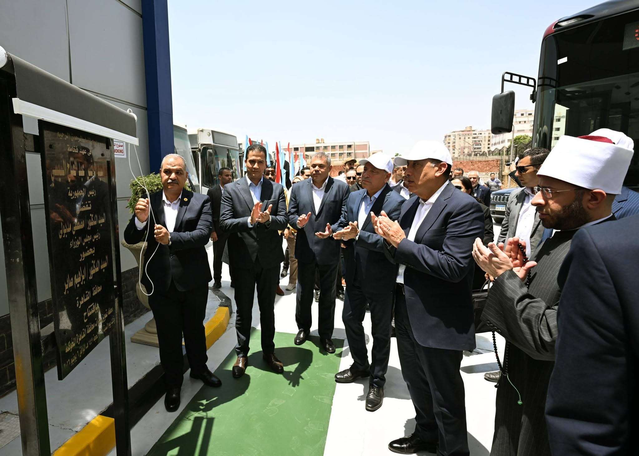 رئيس الوزراء يفتتح محطة تموين سيارات محافظة القاهرة المحوكمة