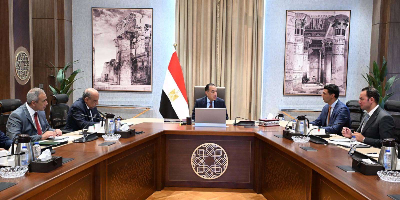 رئيس الوزراء يكلف بعرض الصورة النهائية لمبادرة تشجيع تركيب الواح الطاقة الشمسية