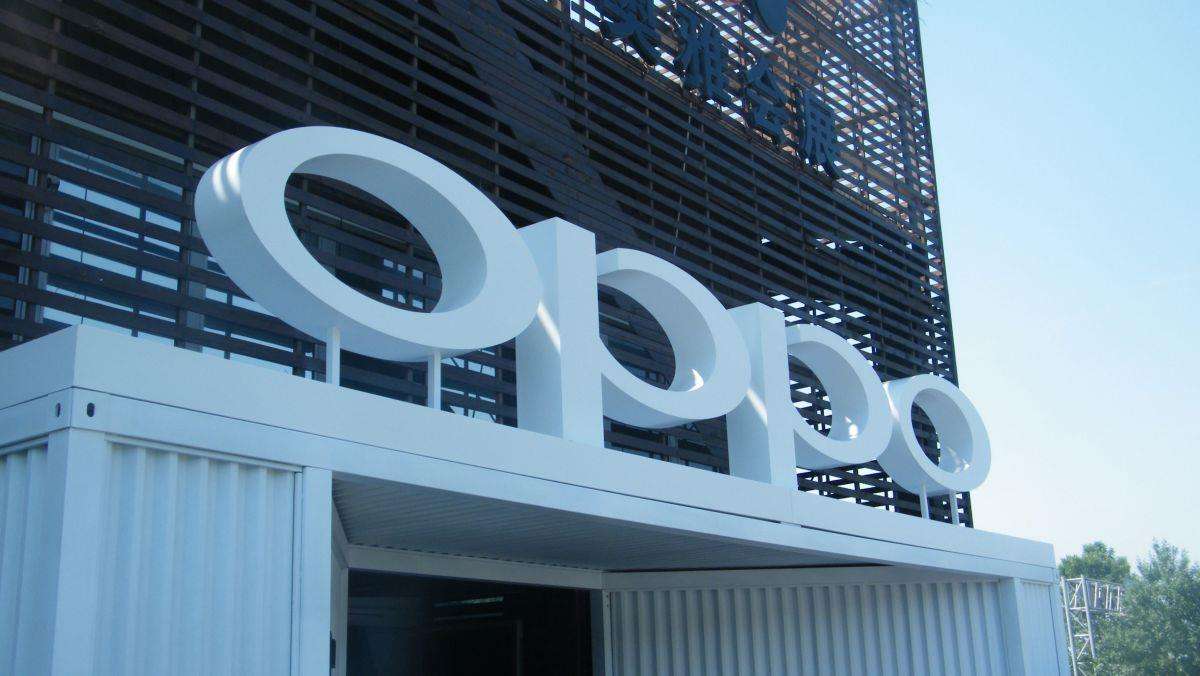 سلسلة Oppo Reno 16 تستعد للإطلاق العالمي.. تصميم جديد ومزايا ذكاء اصطناعي متقدمة
