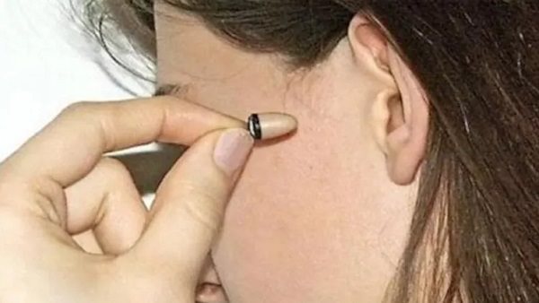 شكاوى الغش بالسماعات تهز لجان الثانوية العامة في مدارس الشرقية
