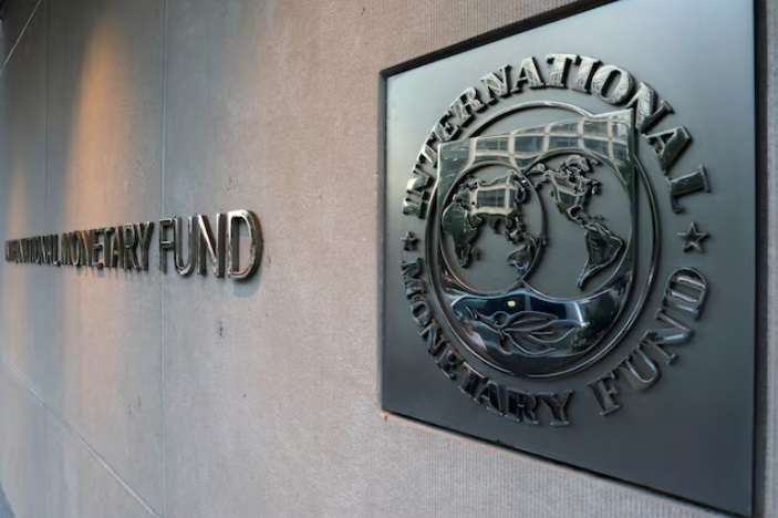 صندوق النقد الدولي: أسعار النفط مستقرة نسبياً رغم التقلبات وتراجع الاحتياطيات العالمية