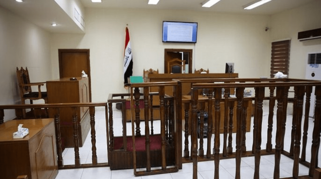 ضبط 40 عقاراً وملايين الدولارات في قضية فساد بالعراق تشمل مسؤولاً نفطياً سابقاً