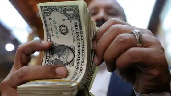 قفزة تاريخية بـ39.2 مليار دولار.. تحويلات المصريين بالخارج تنعش الاقتصاد وتدعم الاحتياطي النقدي