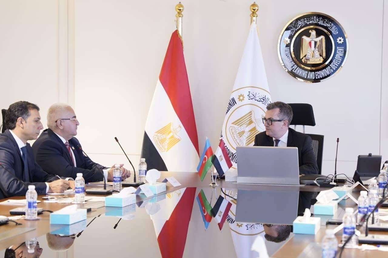 مباحثات مصرية–أذربيجانية لتعزيز التعاون الاقتصادي ودعم مسارات التنمية المستدامة