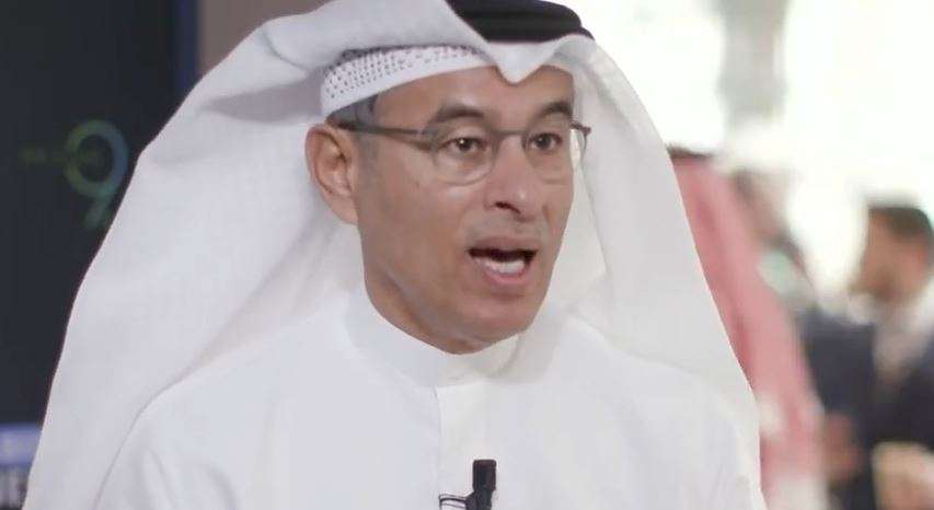 محمد العبار: ردودنا واقعية وعقلانية بلا مزايدات.. ومراكزنا التجارية مليئة والحياة مستمرة