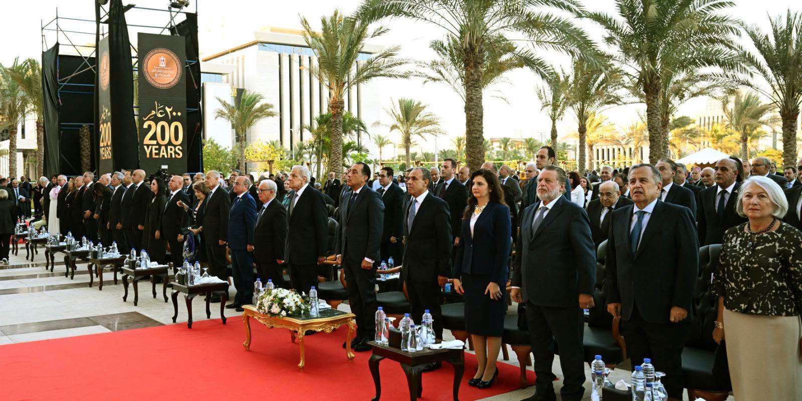 مدبولي باحتفالية الخارجية: الرئيس السيسي مثل نموذجا لدبلوماسية القمة