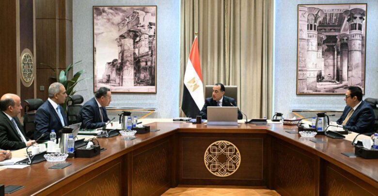 مدبولي: توجيهات من الرئيس بالارتقاء بمنظومة الرعاية الصحية وتطوير الخدمات الطبية المقدمة للمواطنين