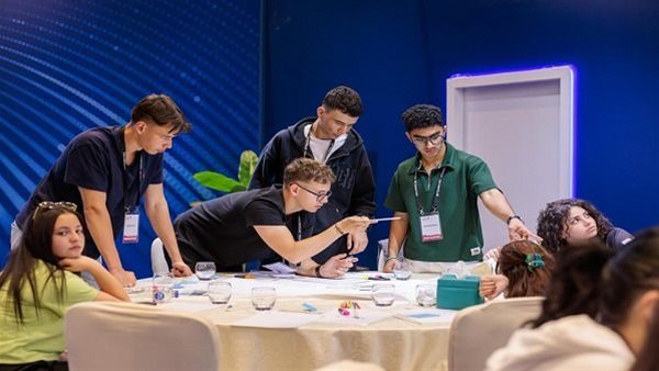 مدرسة المستقبل تتصدر فعاليات منتدى التعليم الفني بالقاهرة