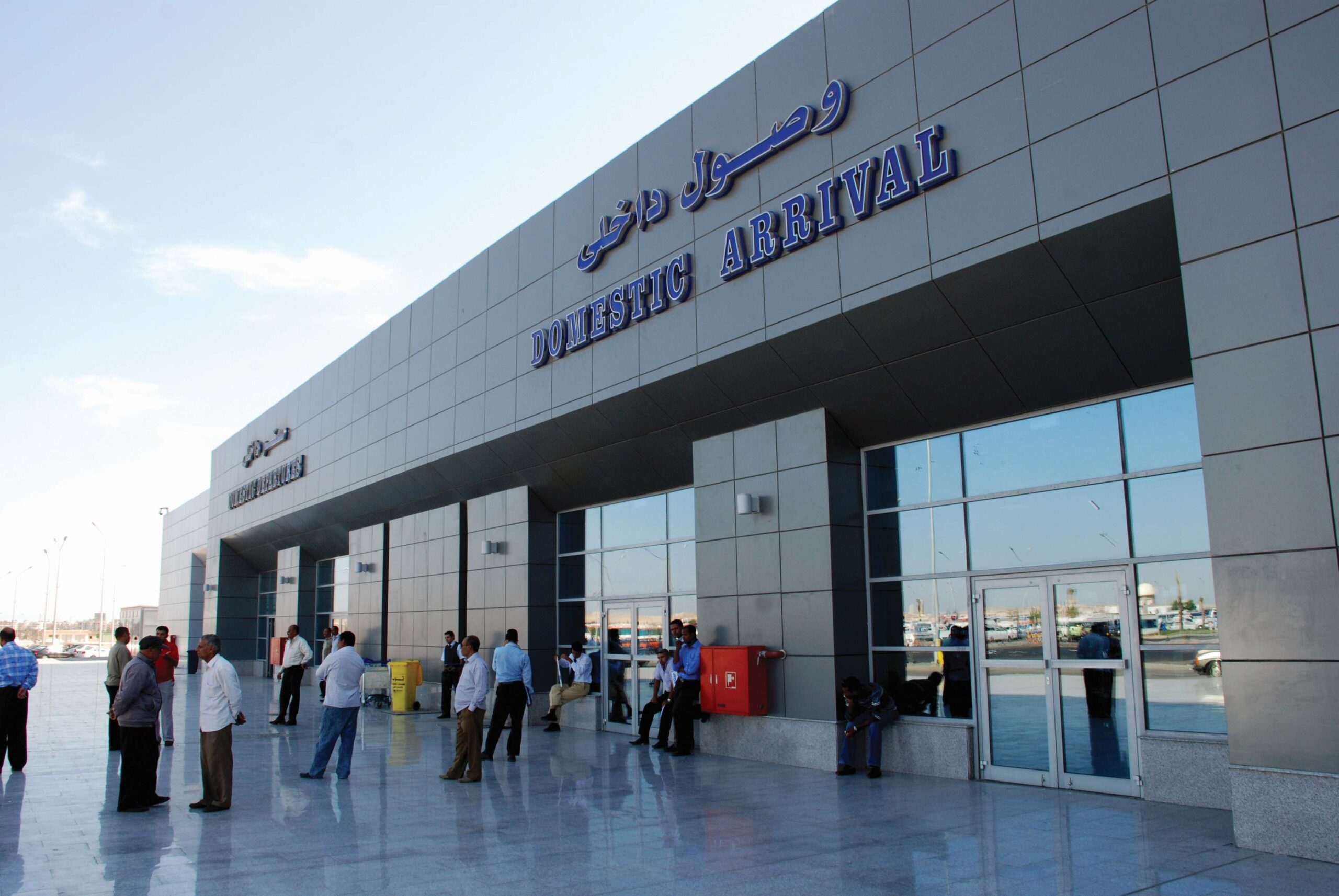 مستثمرون يطالبون الحكومة بربط مطاري «سفنكس ومطروح» بشبكة النقل وتطوير مطار الغردقة