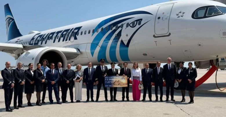 مصر للطيران تسير أولى رحلاتها إلى فينيسيا