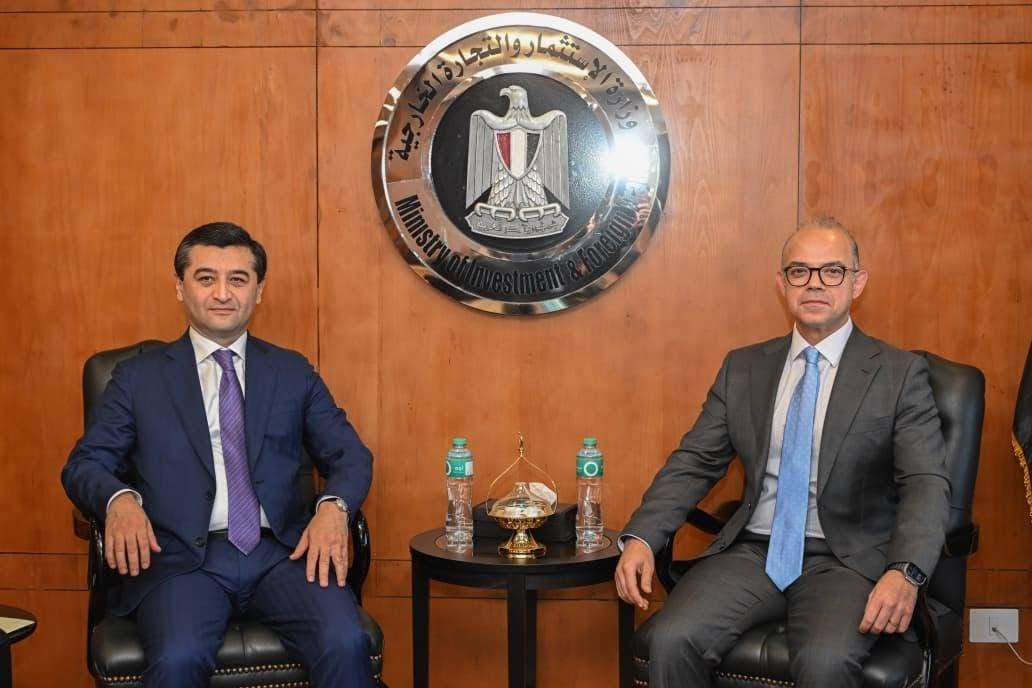 مصر وأوزبكستان تبحثان تعزيز التعاون الاستثماري والتجاري في قطاعات صناعية واعدة