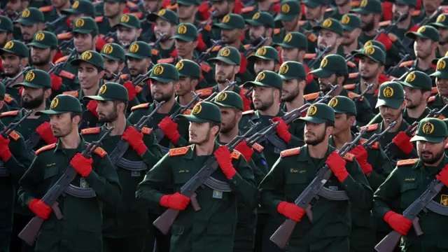 "من يزرع الريح يحصد العاصفة".. الحرس الثوري الإيراني يوجه رسالة تحذير إلى إسرائيل