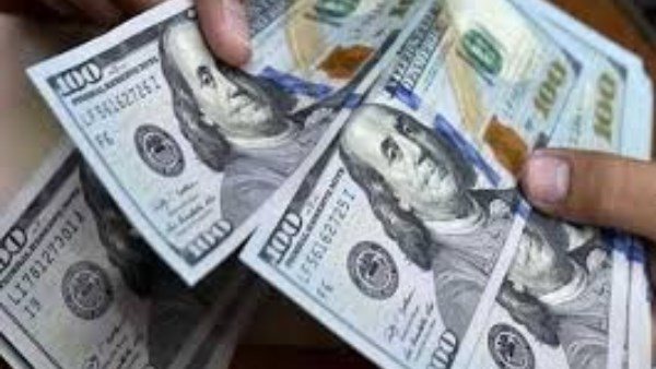 هل بدأ تغيير جديد؟ سعر الدولار اليوم في مصر