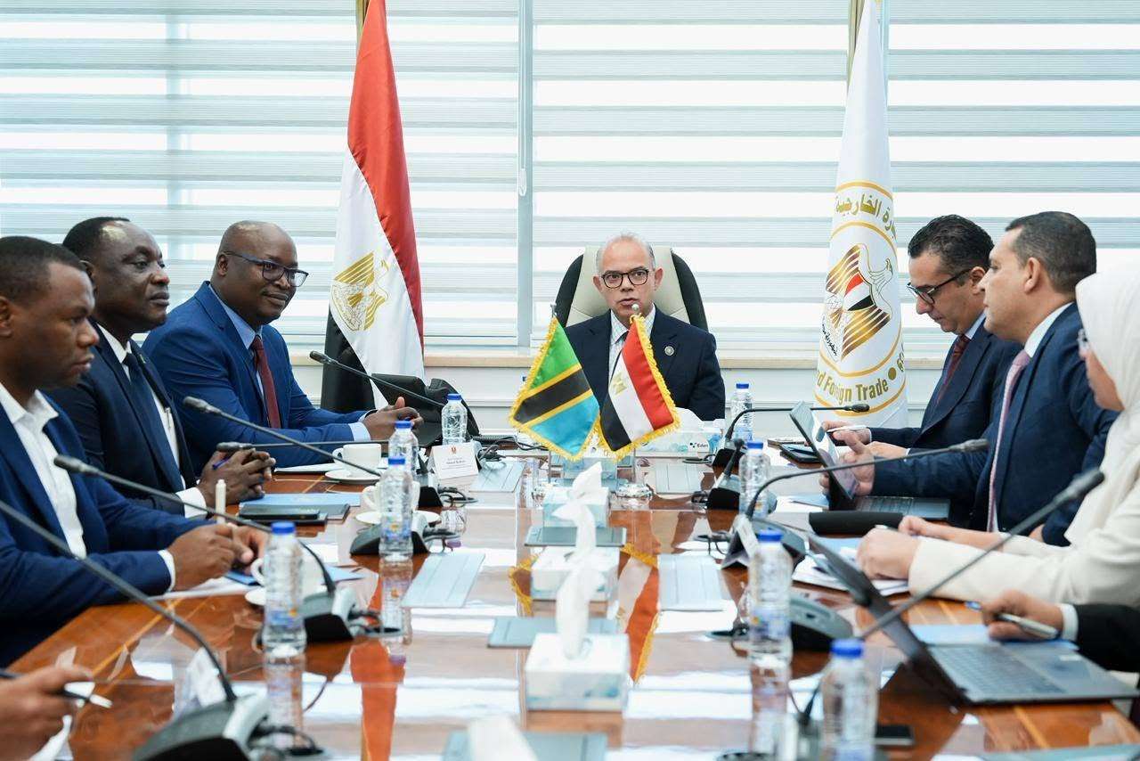 وزير الاستثمار: نعمل على توسيع نفاذ الصادرات المصرية إلى السوق التنزانية وأسواق شرق إفريقيا