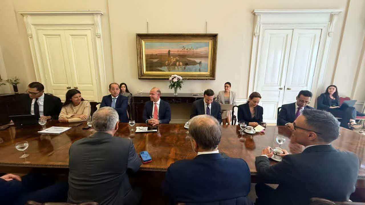 وزير الاستثمار يبحث مع قيادات HSBC تعزيز الشراكة الاستثمارية ودعم توسع الشركات العالمية في مصر