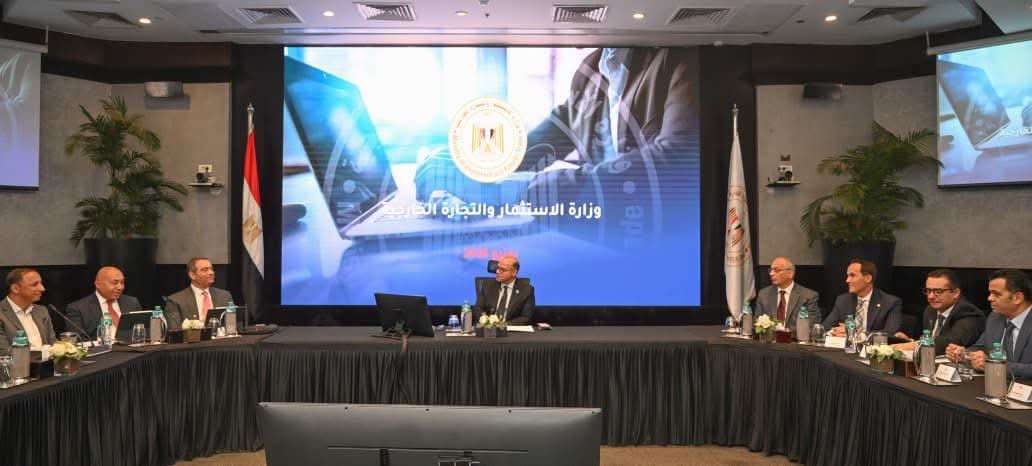 وزير الاستثمار يقود حوارًا موسعًا مع أعضاء جمعية الاستثمار المباشر EPEA بمشاركة 50 مؤسسة استثمارية لاستعراض أجندة الإصلاح