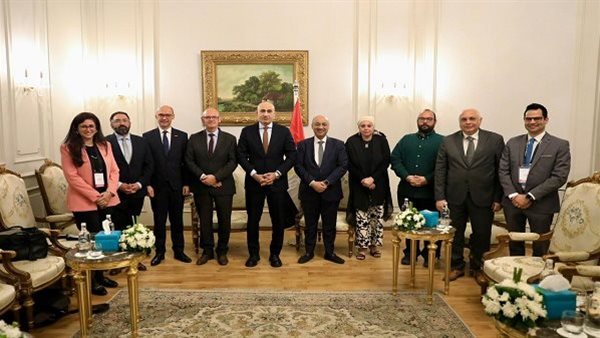 وزير التربية والتعليم يبحث تطوير التعليم الفني بشراكة ألمانية جديدة