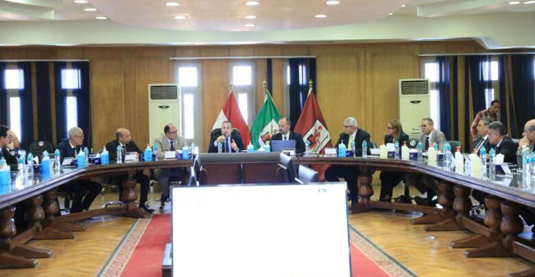 وزير التعليم العالي يترأس اجتماع المجلس الأعلى للمستشفيات الجامعية