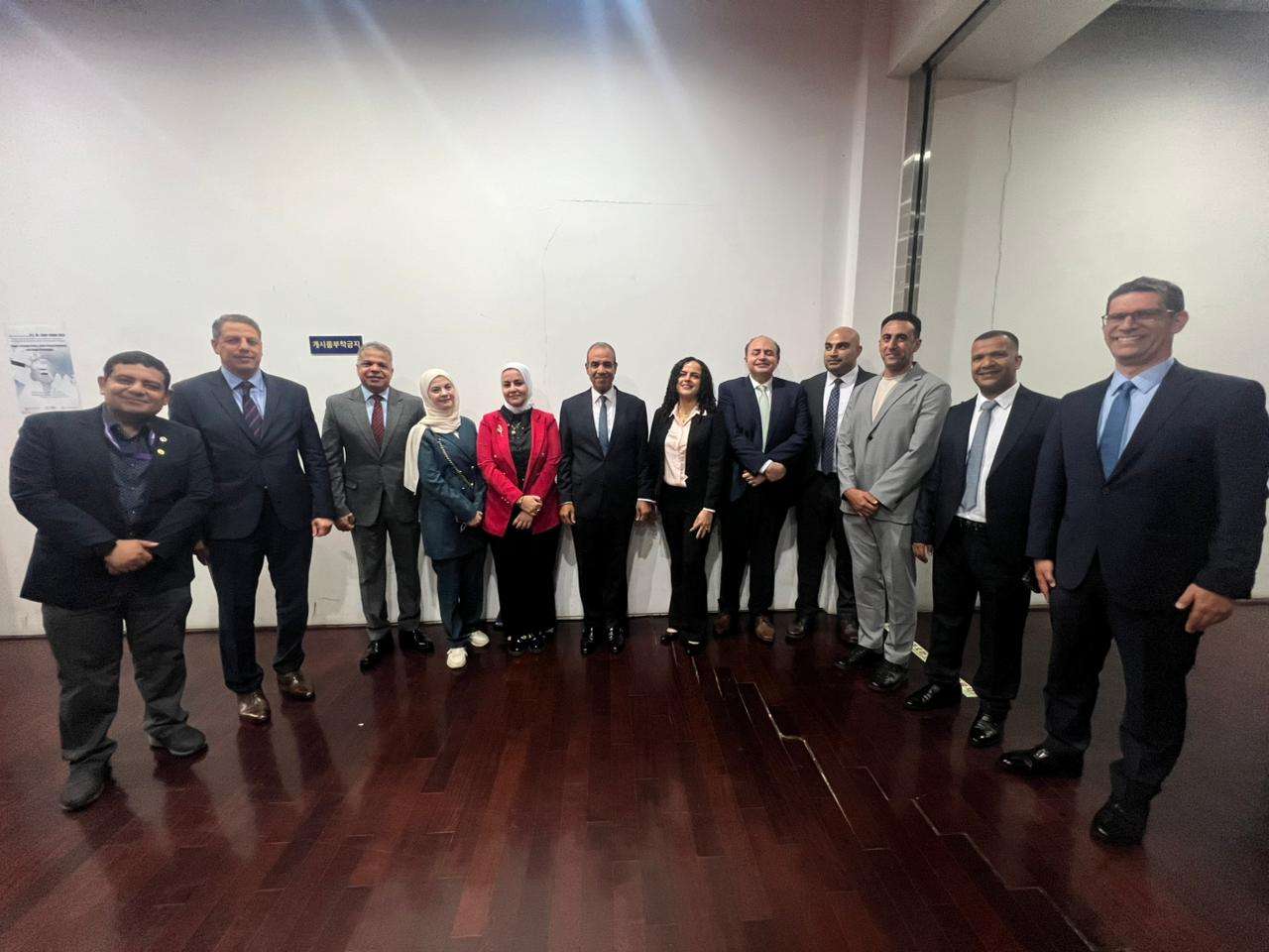 وزير الخارجية يلتقي بأعضاء الجالية المصرية في كوريا الجنوبية