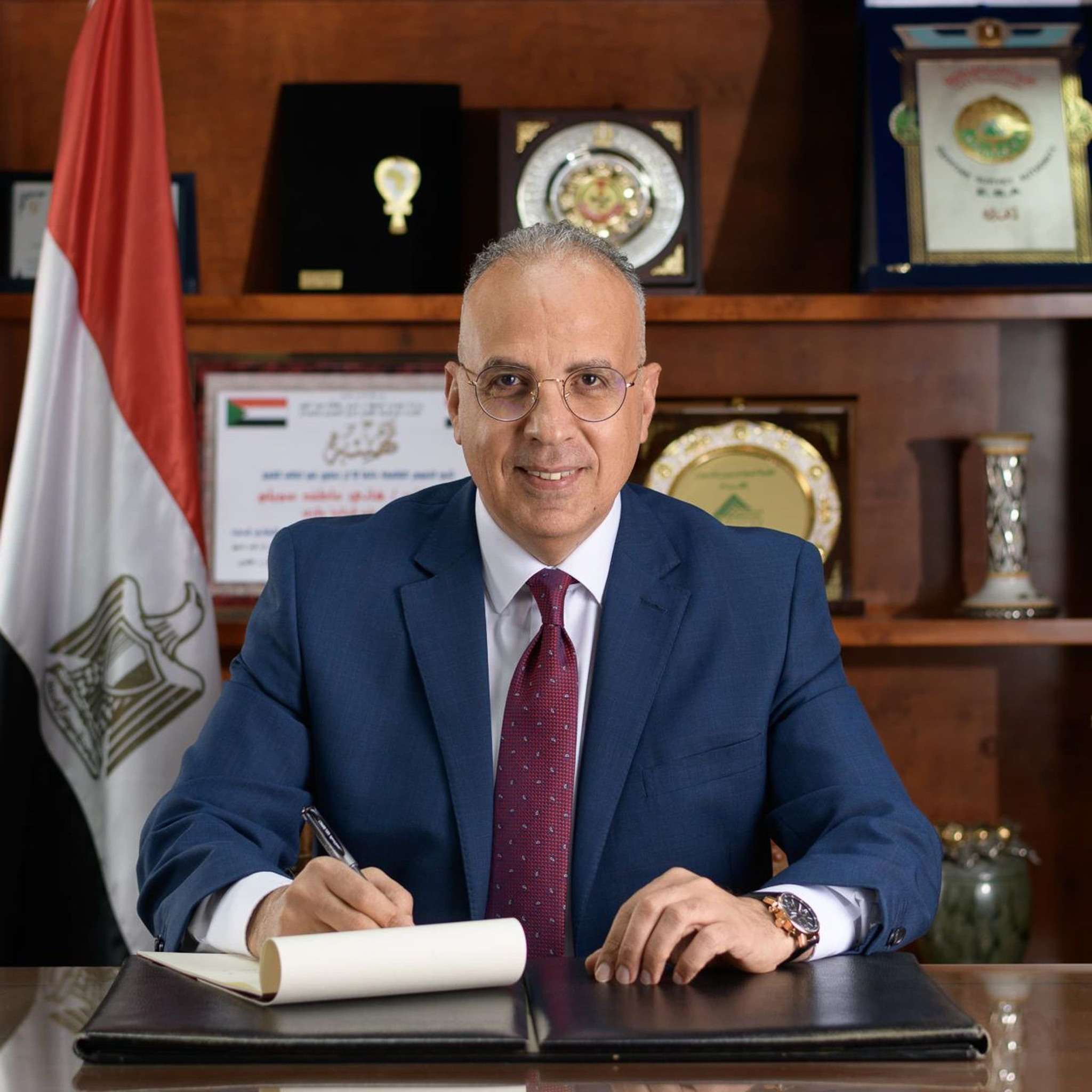 وزير الري يتابع خطة تطوير مصلحة الميكانيكا والكهرباء ورفع كفاءة محطات الرفع على مستوى الجمهورية