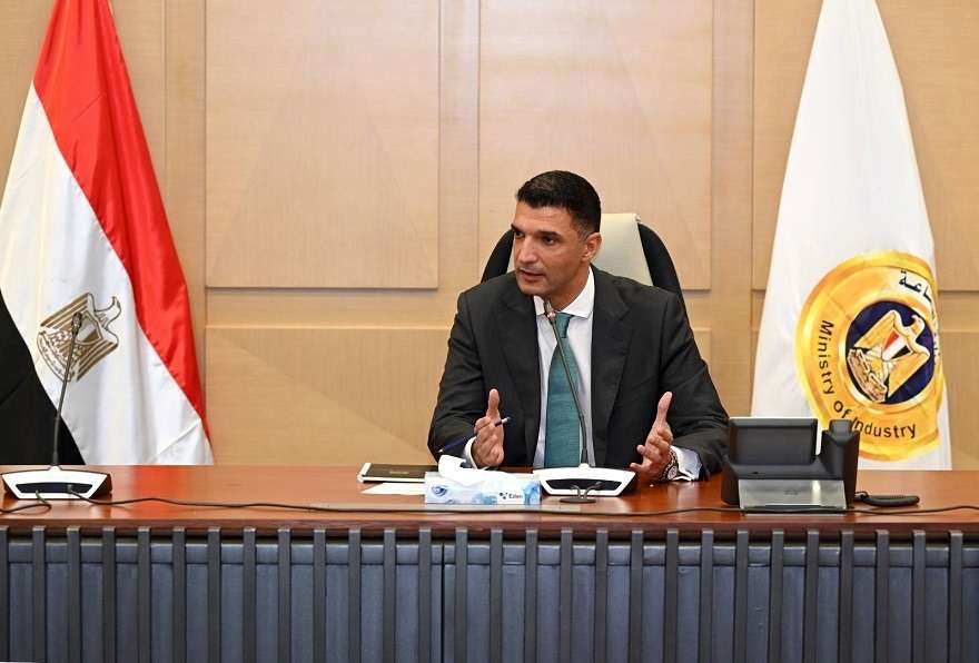 وزير الصناعة: 12 مجلسا تصديريا بمصر يعانون من عجز تجاري.. واستراتيجية جديدة لتعميق التصنيع المحلي