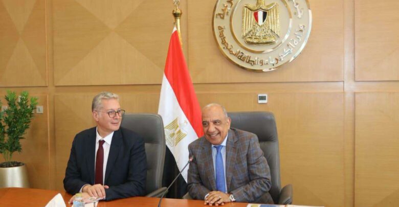 وزيرا الكهرباء والبترول يبحثان خطة العمل المشترك خلال فصل الصيف لمجابهة ارتفاع الأحمال