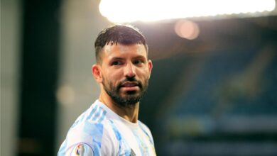 أجويرو يوجه نصيحة إلى أتلتيكو مدريد بشأن احتمالية انتقال ألفاريز إلى برشلونة