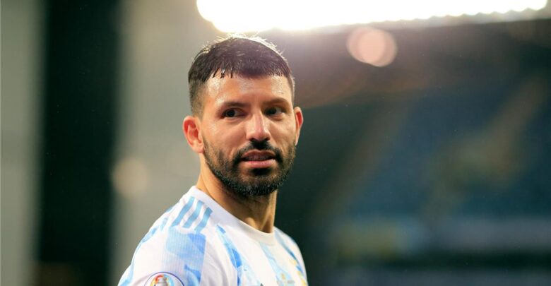 أجويرو يوجه نصيحة إلى أتلتيكو مدريد بشأن احتمالية انتقال ألفاريز إلى برشلونة
