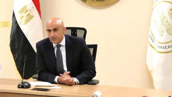 أنباء مفبركة.. التعليم تنفي تسريب أسماء أوائل الثانوية العامة 2026