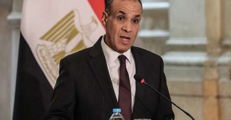 اتصال عاجل لوزير الخارجية مع نظرائه في 4 دول عربية