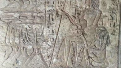 اكتشاف أثري جديد في سقارة.. الكشف عن ثلاث مقابر صخرية من عصر الدولة الحديثة